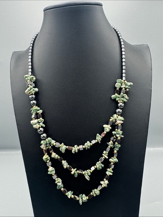 Jewelry - Green Multi-Strand Gemstone Necklace